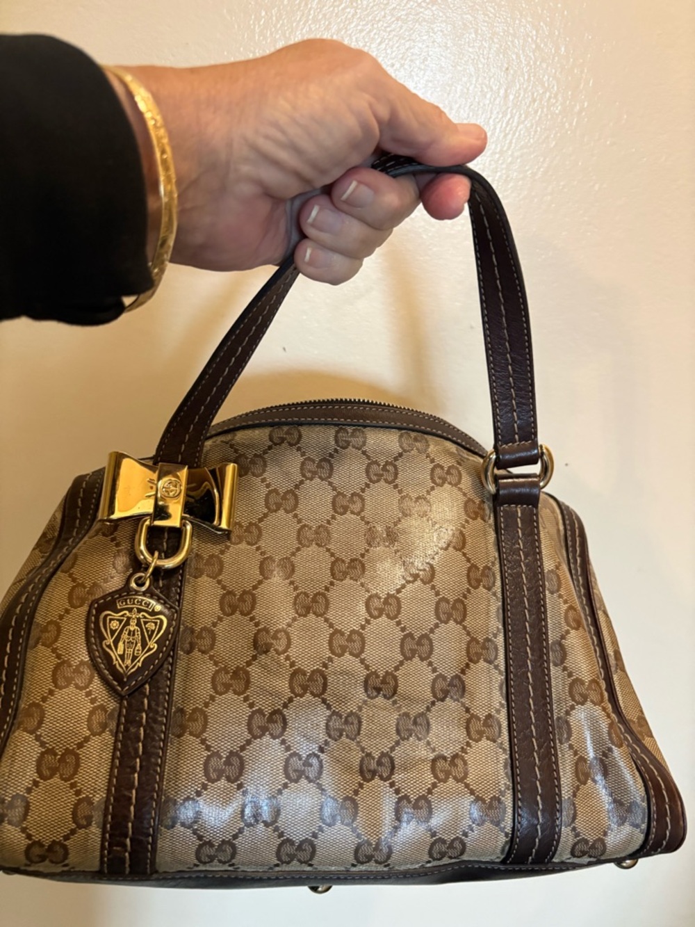 Gucci Brown Monogram Satchel with Gold Bow Accent. Authentic, Vintage Beautiful! - Picture 16 of 16